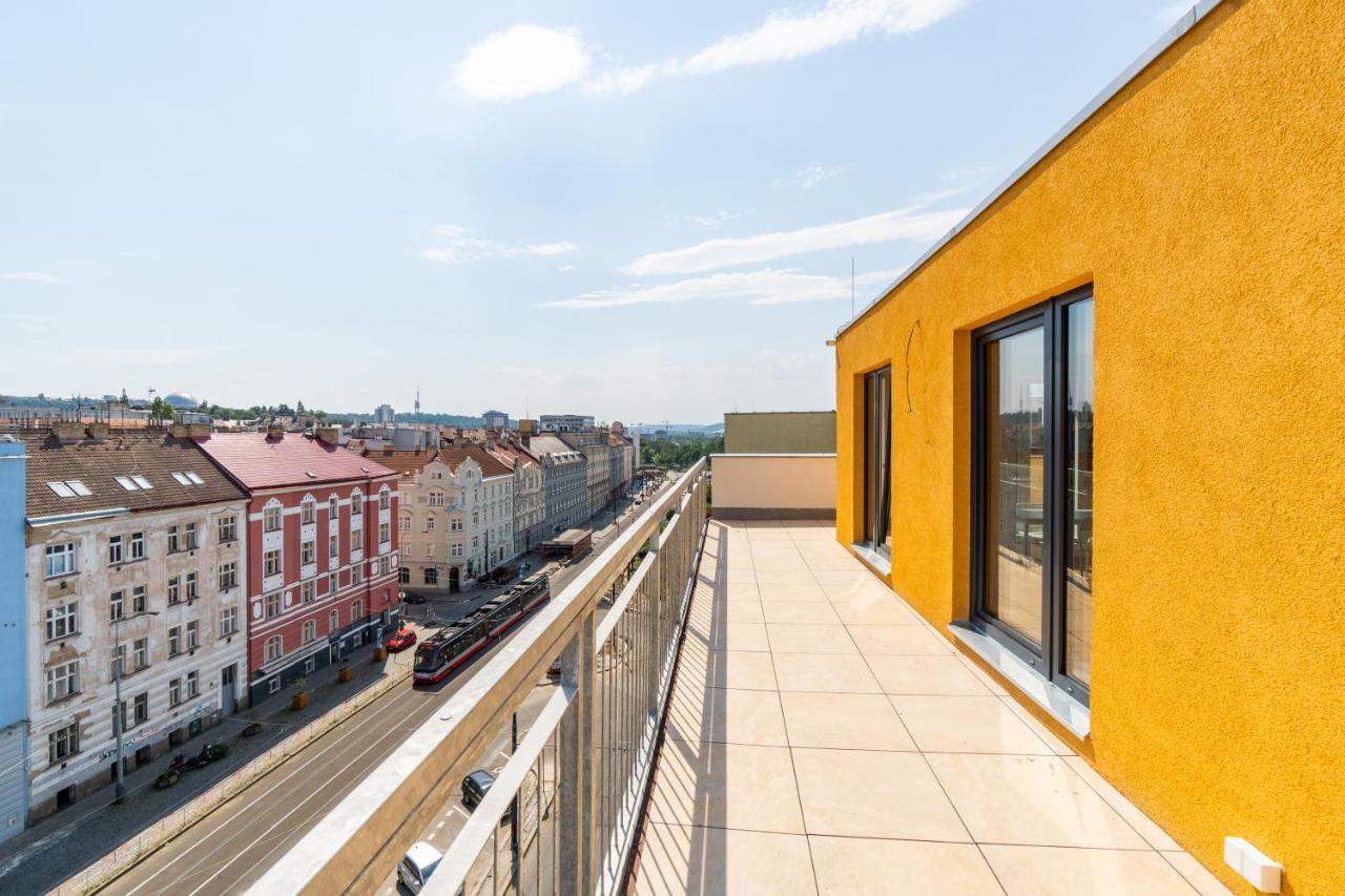 Penthouse # 81 With Panoramic City View In Elite Rezidence With Free Parking Prague Exterior photo